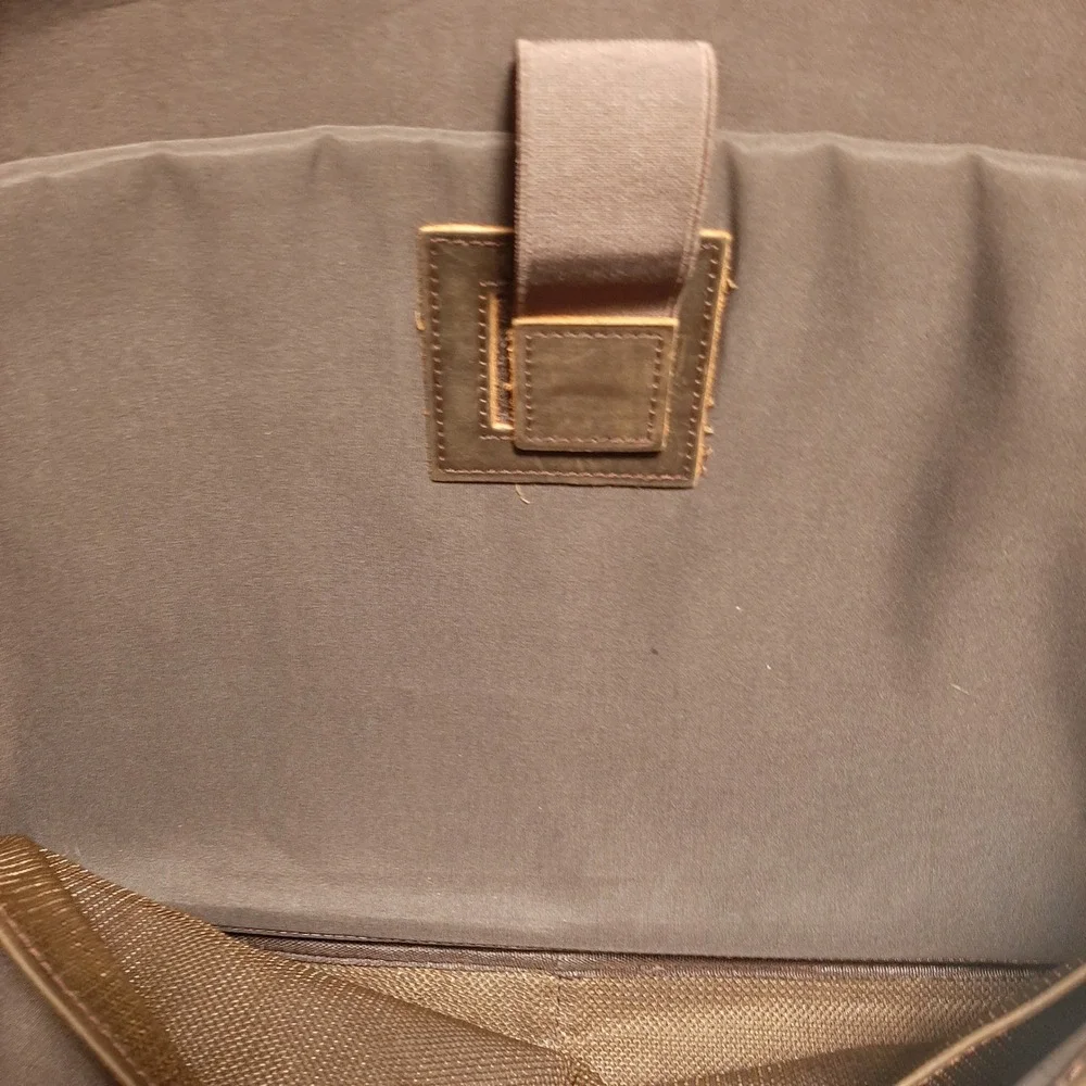Unbranded distressed leather